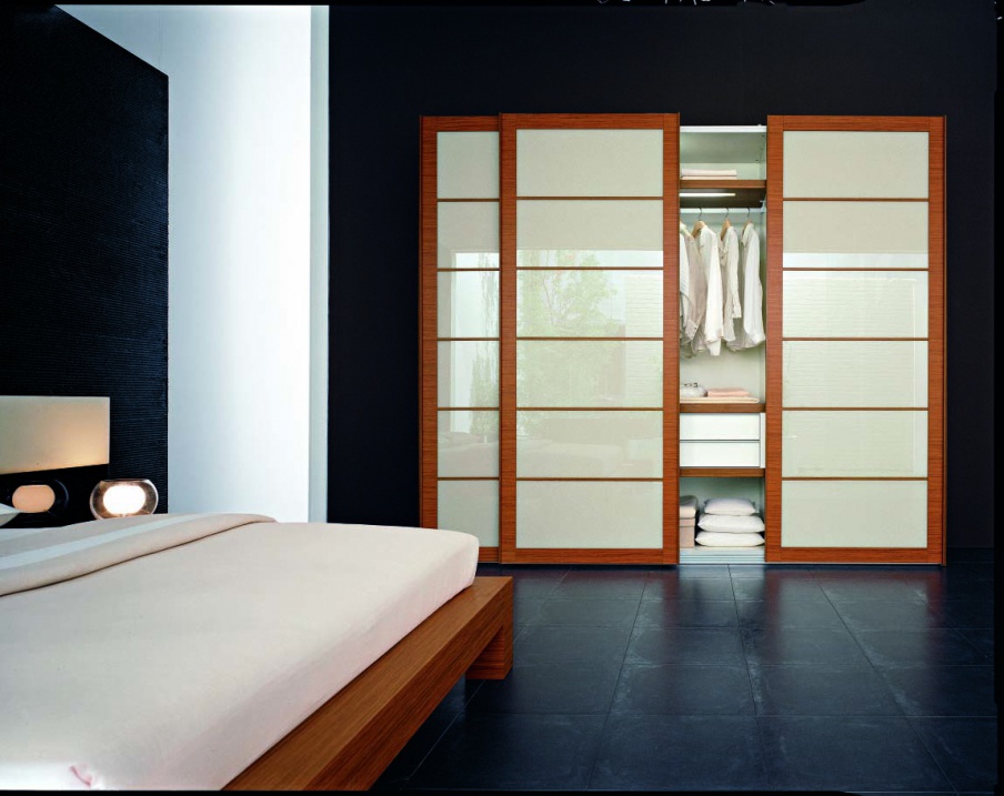 Wardrobe with sliding doors, Santarossa