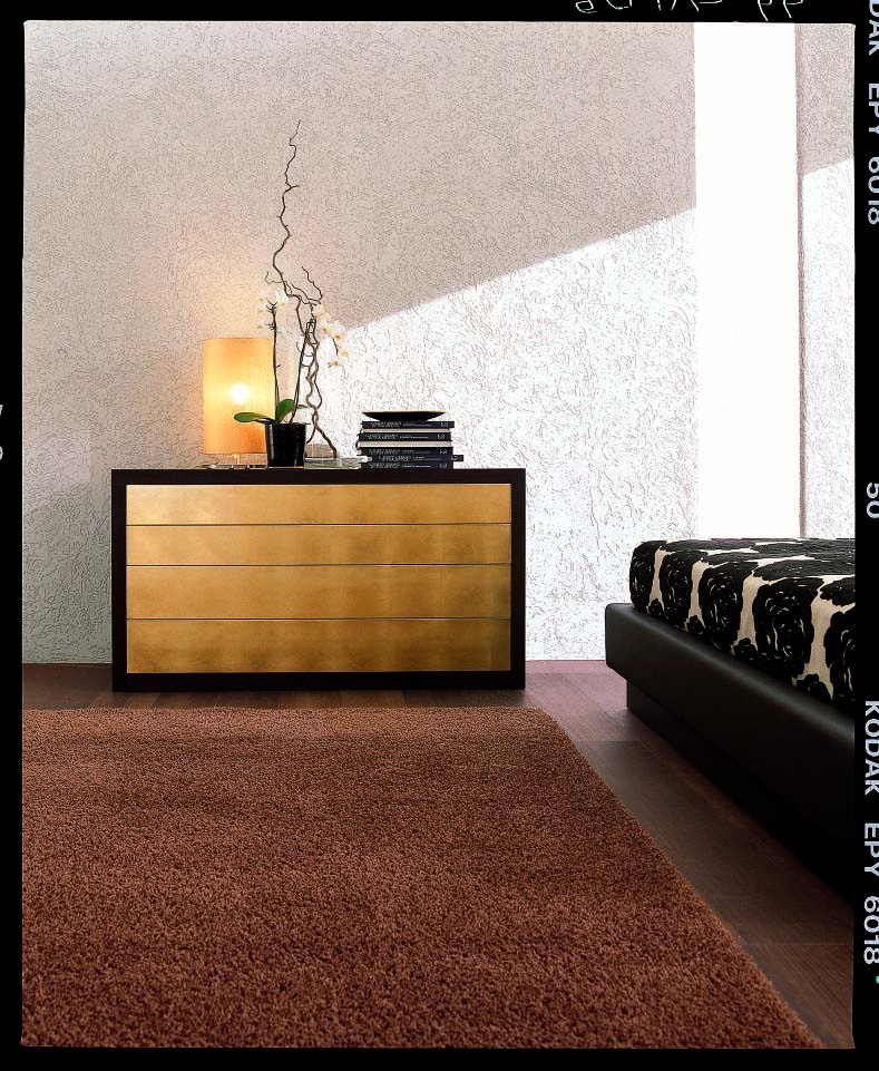 Wooden chest of drawers, Santarossa