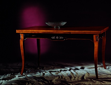 The production table Stella Del Mobile