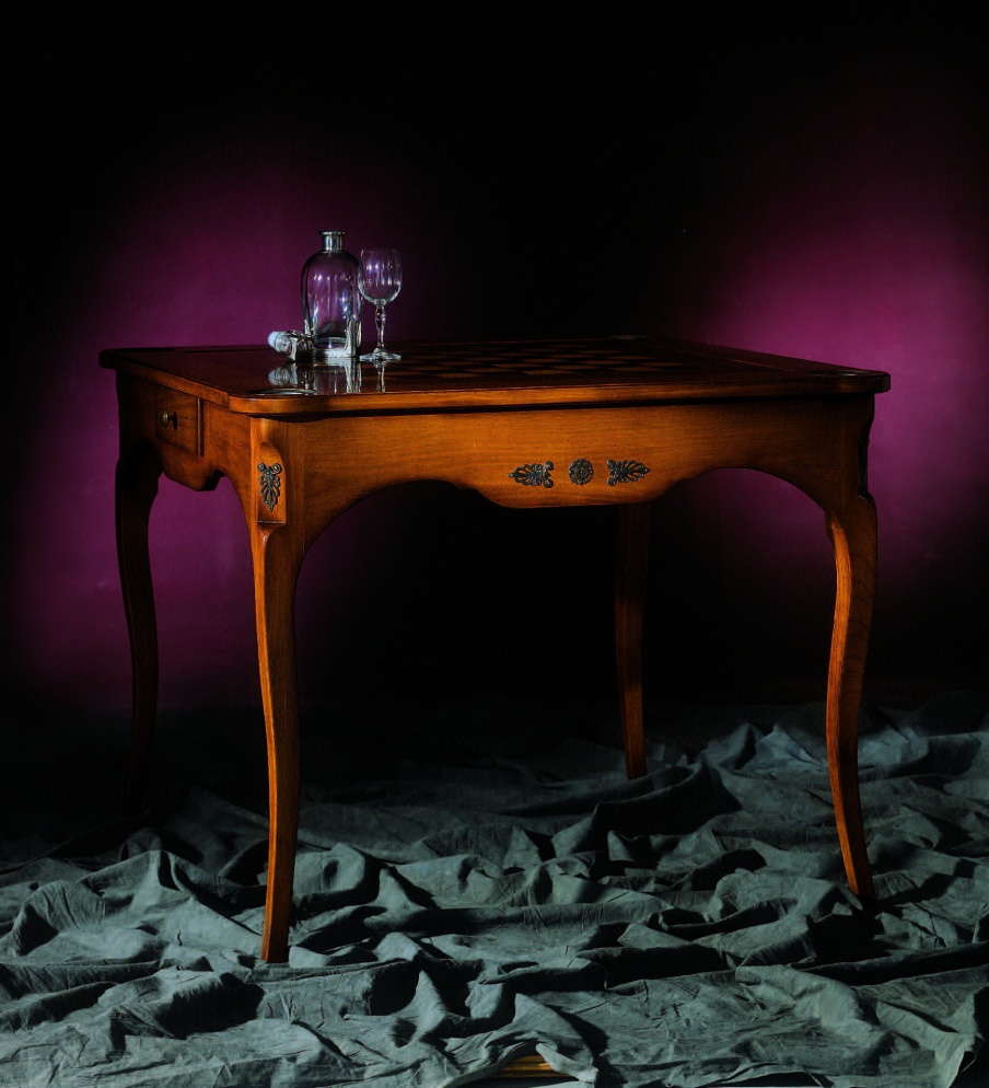 The production table Stella Del Mobile