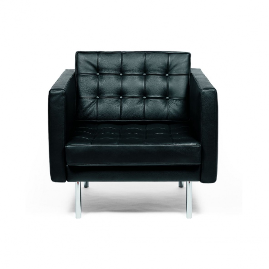 Chair in leather upholstery, Tekno