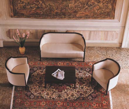 Living room (sofa set), Tonon