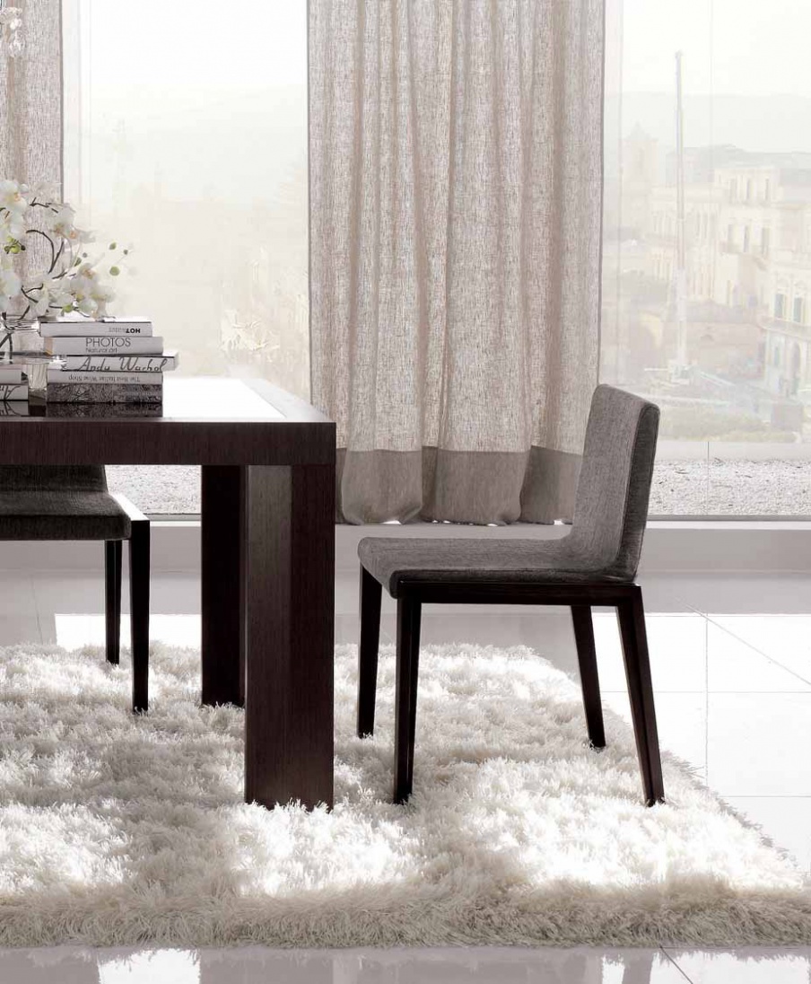 Chair in fabric, Zanette