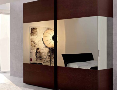 Wardrobe with sliding doors, Zanette