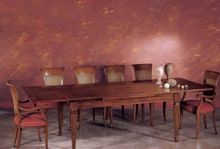 Dining table, Villanova