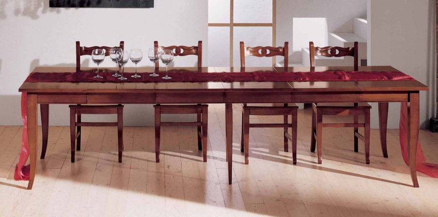 Dining table, Villanova