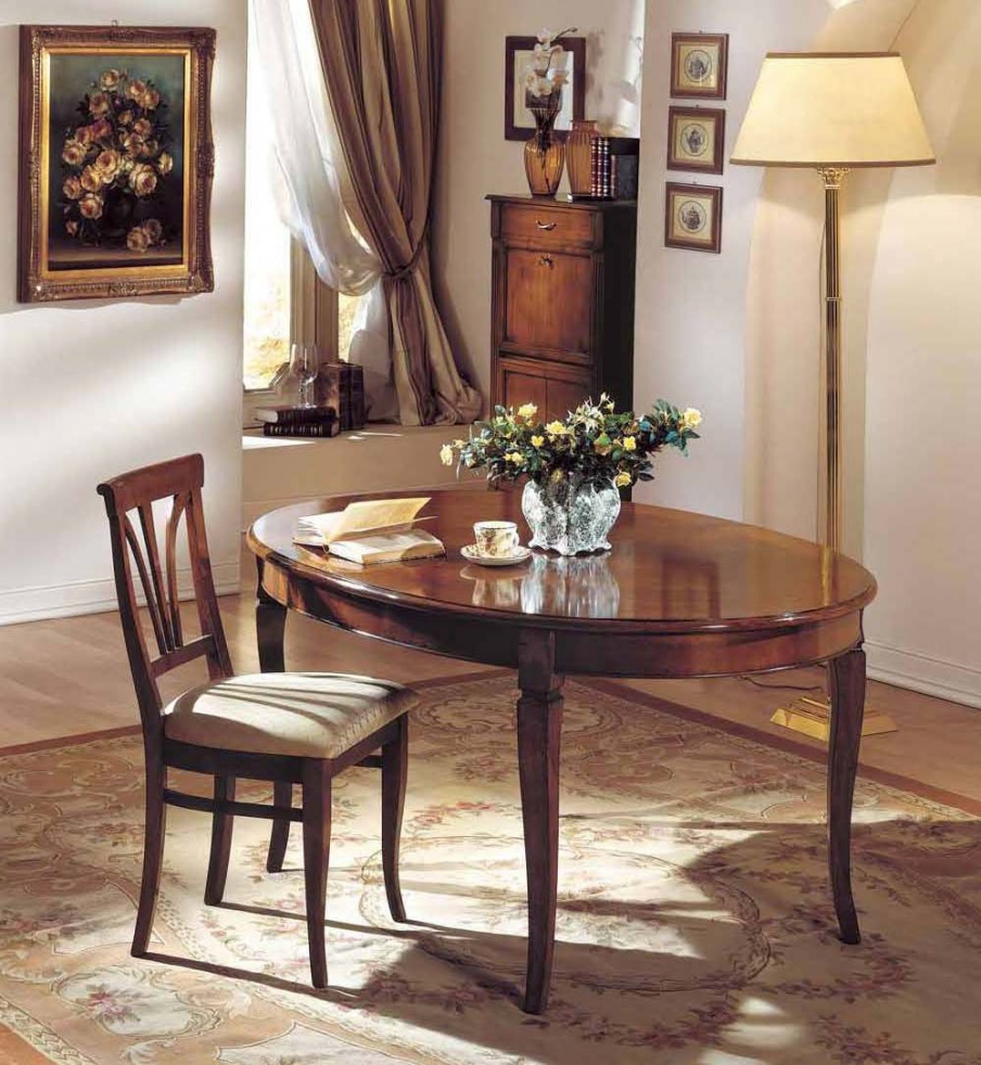 Dining table, Villanova