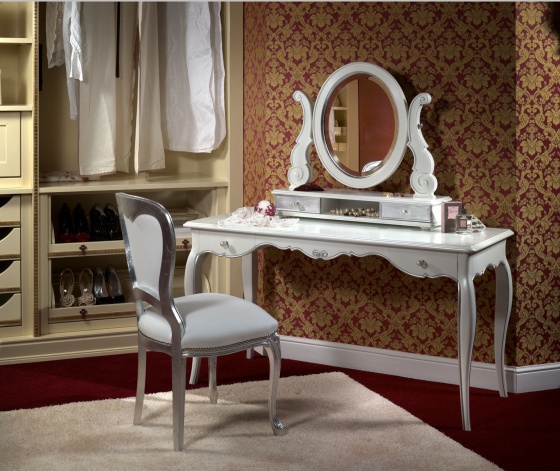 Dressing tables for little ladies