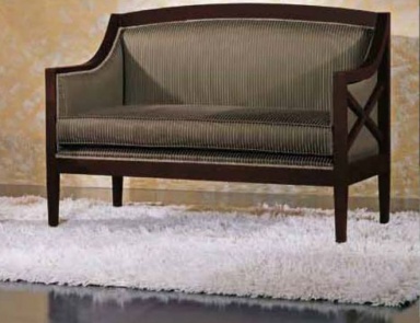 The sofa doubles, Seven sedie perfectly