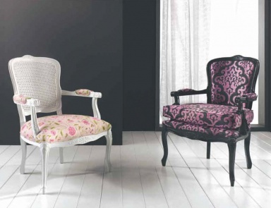 The Armchair Seven Sedie Perfectly