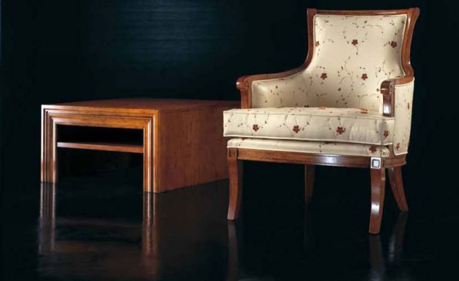 The Armchair Seven Sedie Perfectly