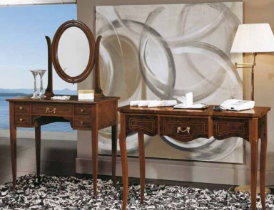 Desk, Seven sedie perfectly