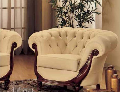 Chair in leather upholstery, Linea Due