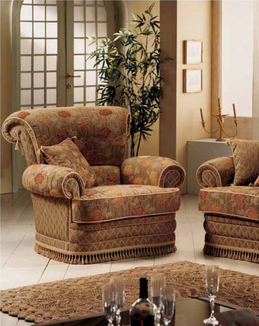 The high-backed chair, Linea Due