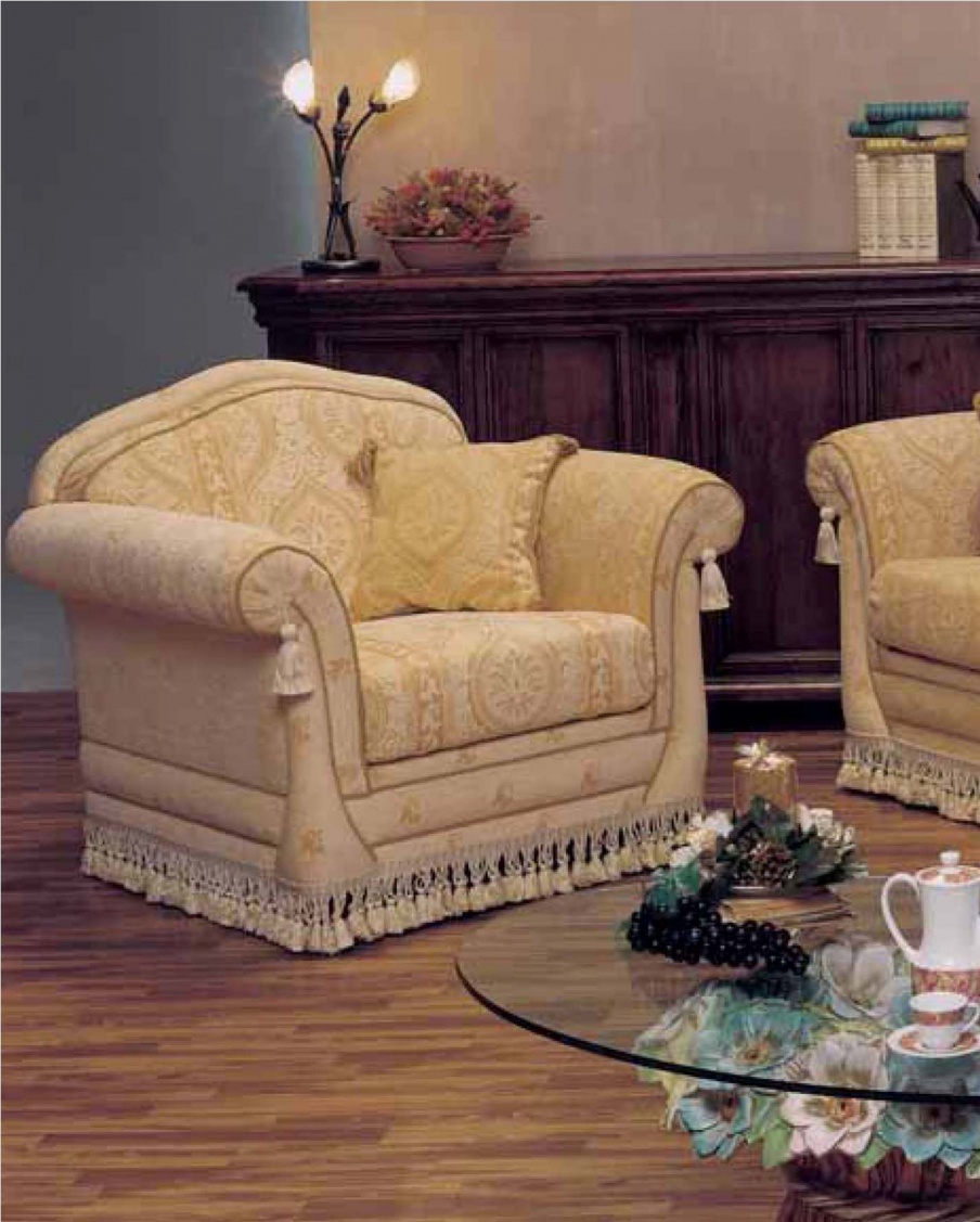 The high-backed chair, Linea Due