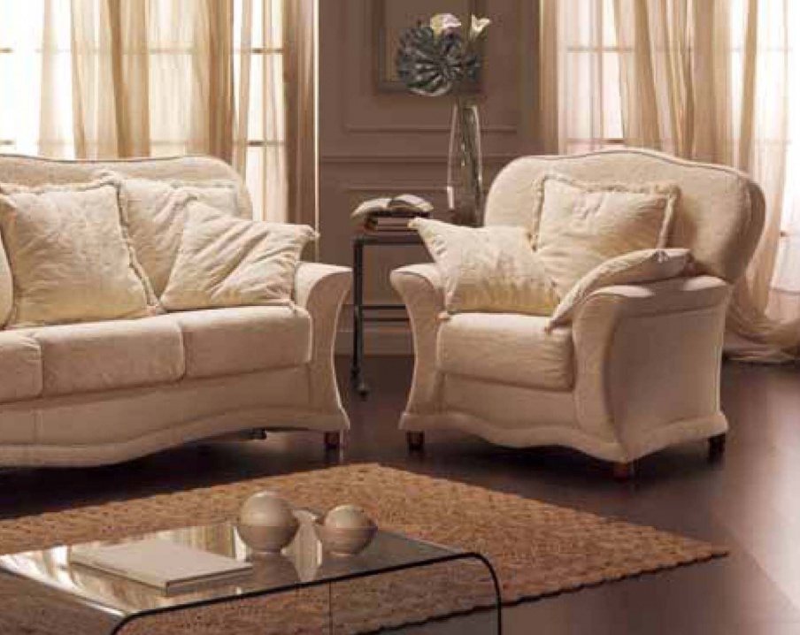 The high-backed chair, Linea Due