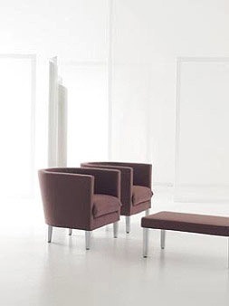 Chair on high legs, WHITE POLTRONA - Orizzonti