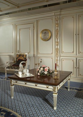 Coffee table, Castello