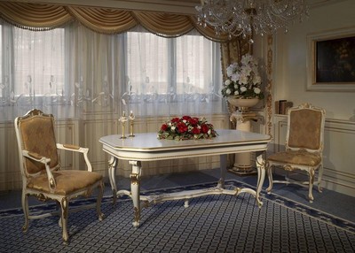 Dining table, Castello