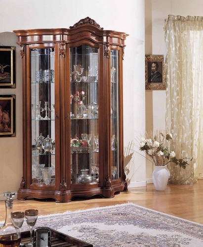 Showcase with glass facade, BTC