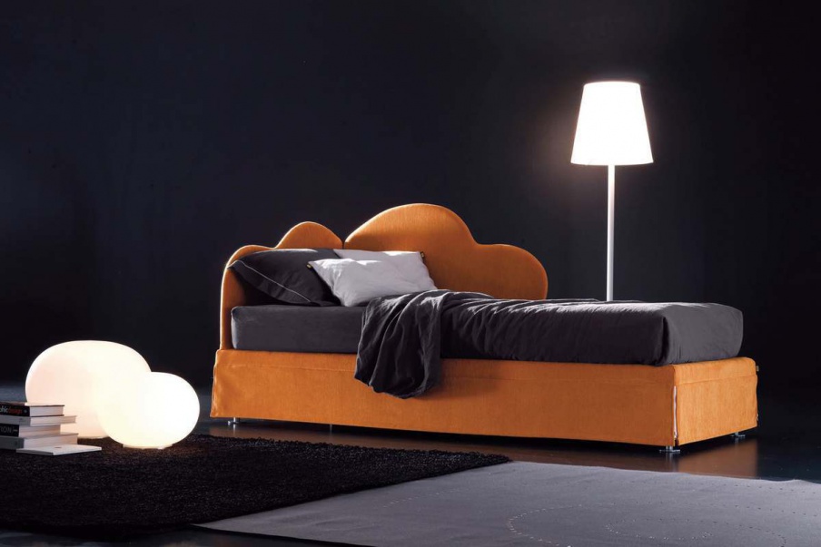 Bed Nuvole, Axil