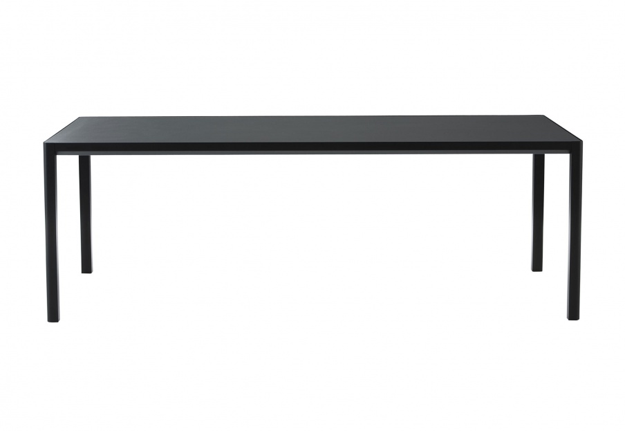 Dining table, Seram - Ligne Roset