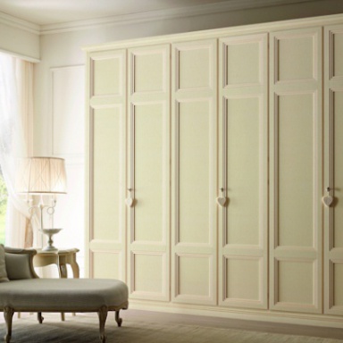 Perla Wardrobe