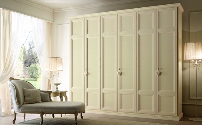 Cabinet Perla, San Michele