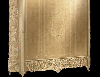 Wardrobe, Socci Anchise