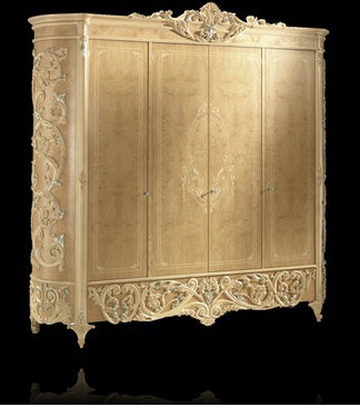 Wardrobe, Socci Anchise