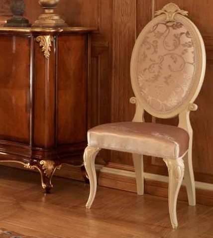 The chair Stella del Mobile