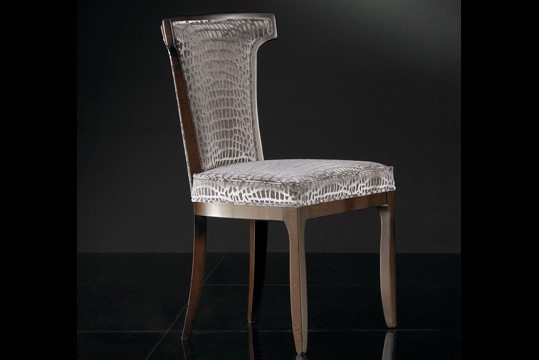 Chair with high back, Seven sedie perfectly