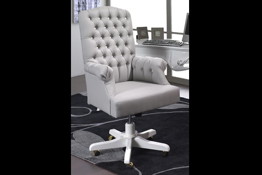 A chair on wheels, Seven sedie perfectly