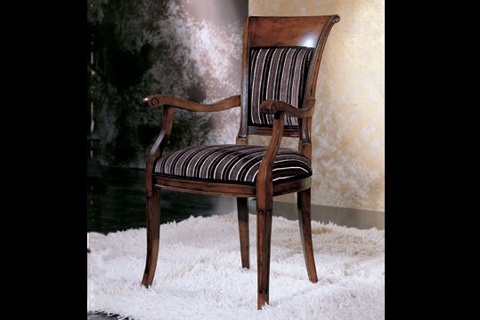 The Armchair Seven Sedie Perfectly