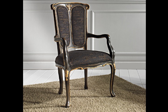 The Armchair Seven Sedie Perfectly