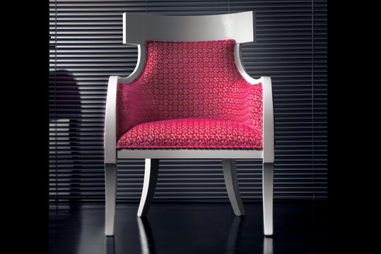 The Armchair Seven Sedie Perfectly