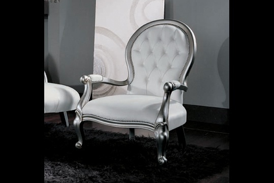 The Armchair Seven Sedie Perfectly