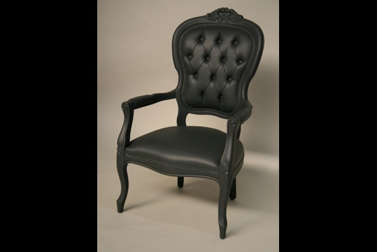 The Armchair Seven Sedie Perfectly