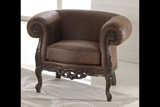 The Armchair Seven Sedie Perfectly