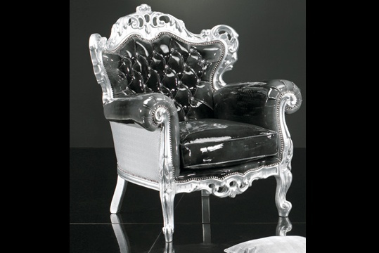 The Armchair Seven Sedie Perfectly