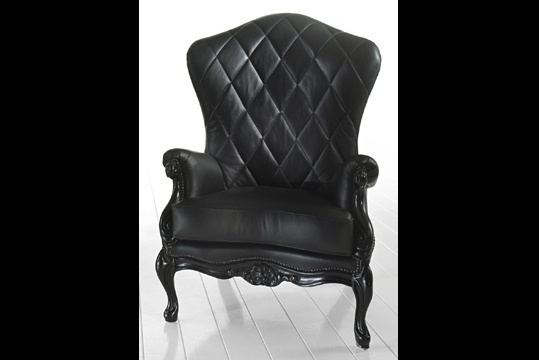 The Armchair Seven Sedie Perfectly