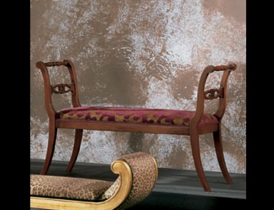 The Bench, Seven Sedie Perfectly