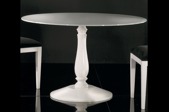Dining table, Seven sedie perfectly