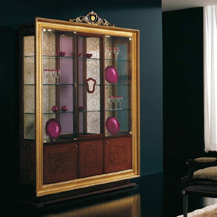 Tricuspid showcase, AltaModa