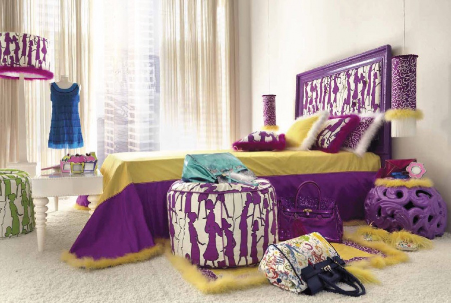 Double bed with high headboard, AltaModa