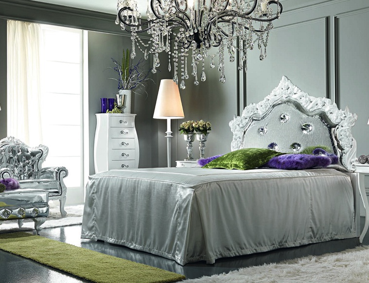 Bedroom set with high chest, Antonelli Moravio