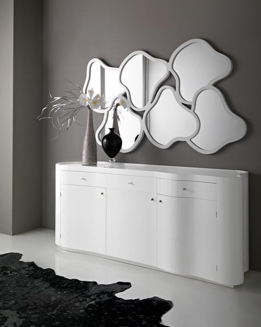 Wooden chest of drawers, Antonelli Moravio