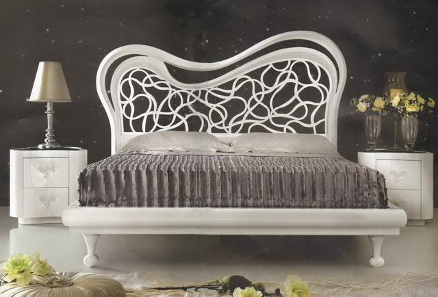 Double bed with high headboard, AltaModa