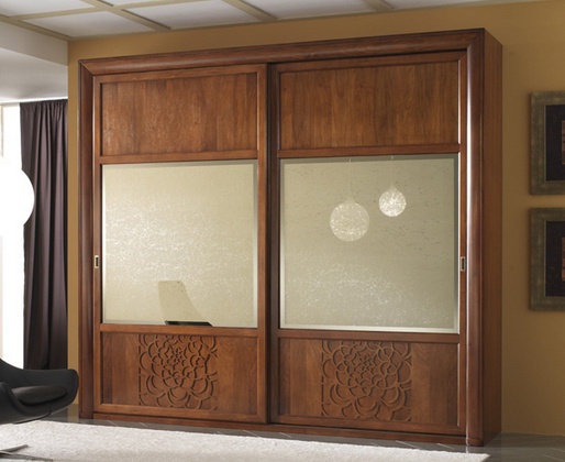 Wardrobe, at the stilema stand