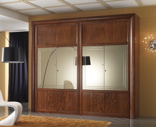 Wardrobe, at the stilema stand